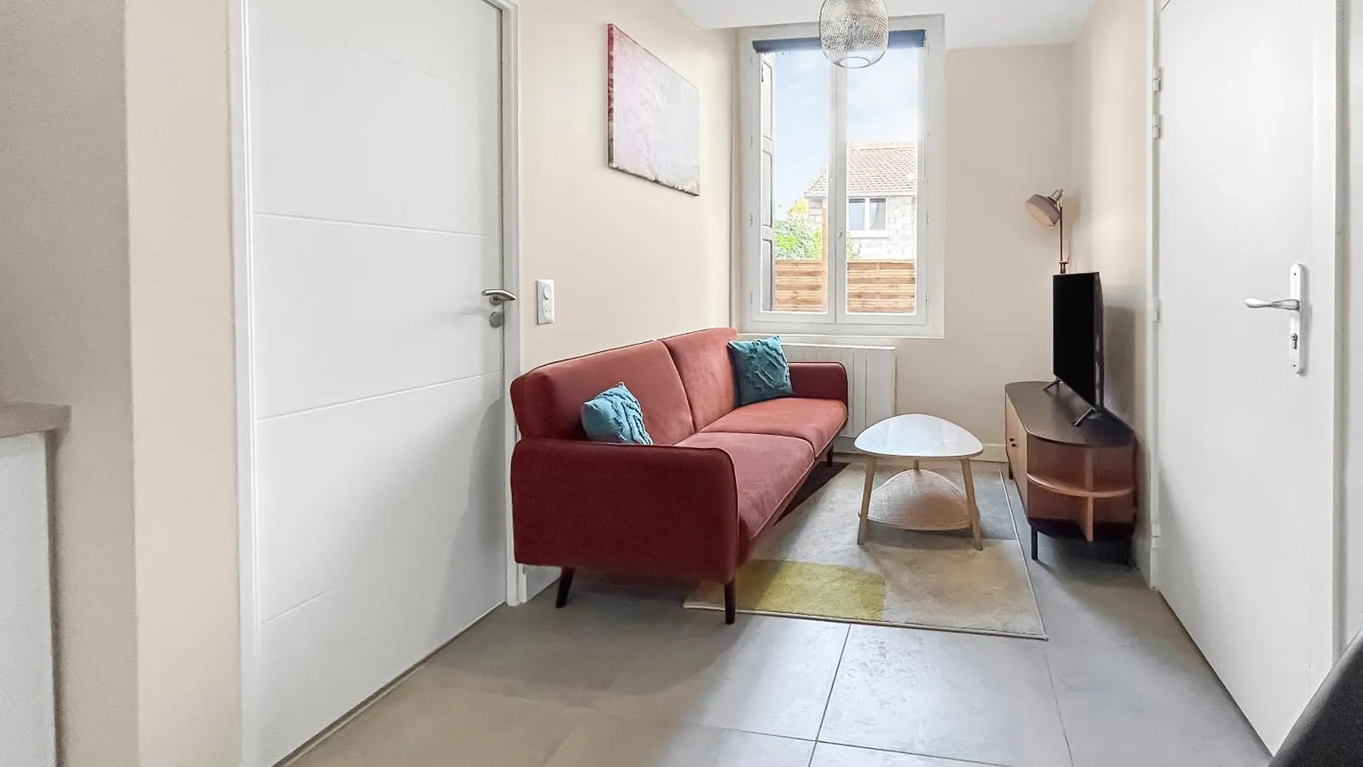 Appartement Baignoire Balneo Avec Climatisation à Saint-Etienne  0*, Saint-Etienne (Loire) France