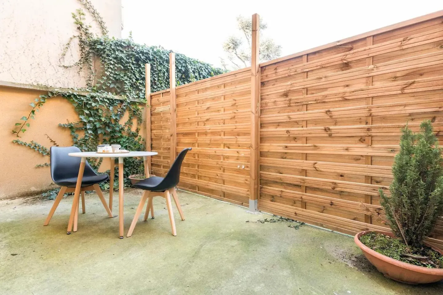 Appartement Baignoire Balneo Avec Climatisation à Saint-Etienne  France